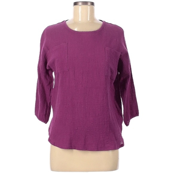Fushia Gauzy Blouse Size L Elbow 3/4 Sleeve Front Square Pockets Round Neck NEW - Picture 1 of 6